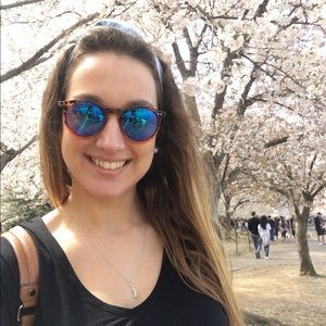 Meet your Posher, Ines